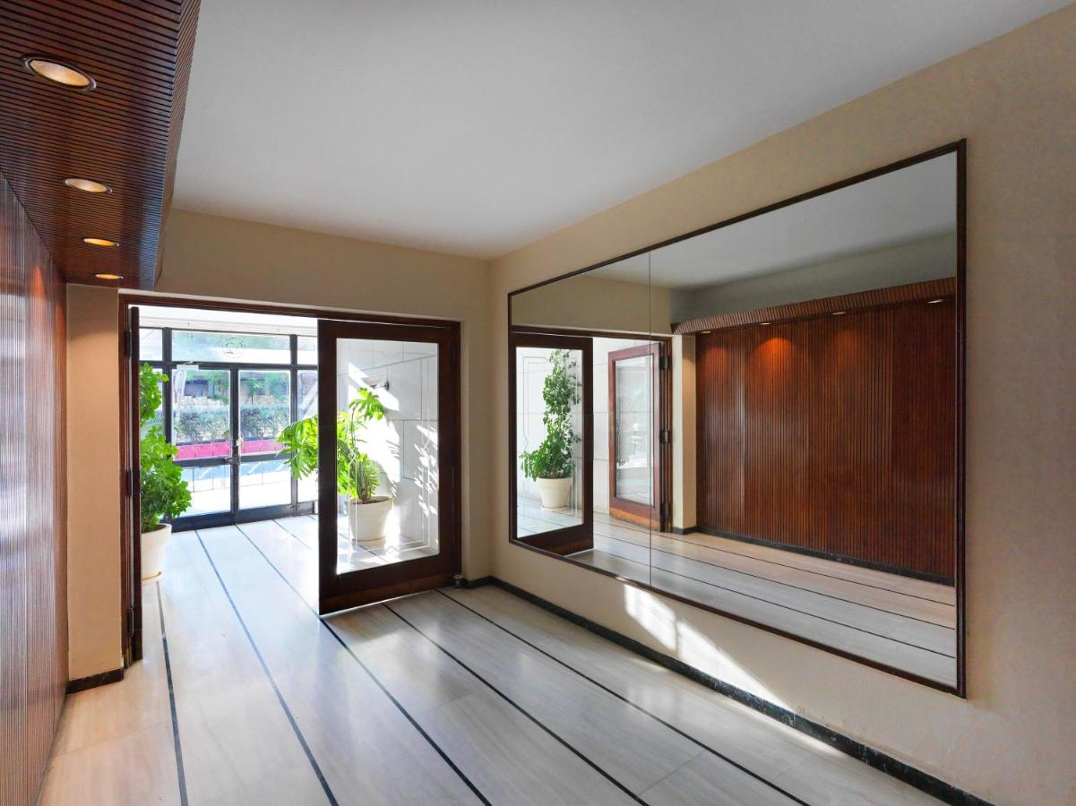 Spacious City Center Apartment アテネ エクステリア 写真